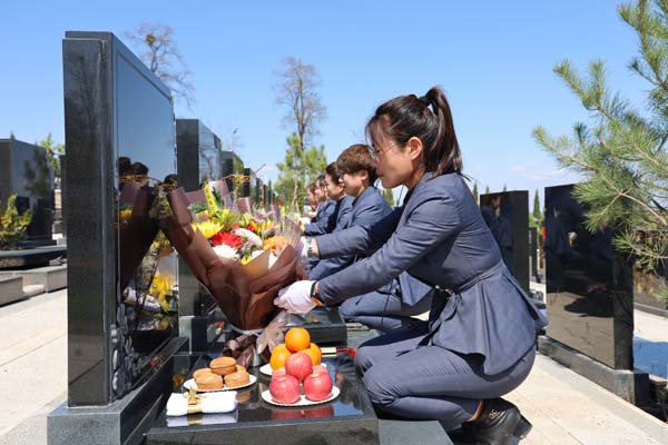 节日祭拜