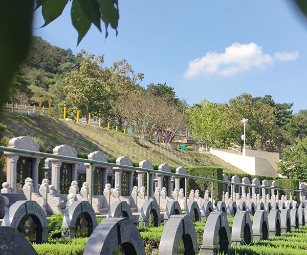 沈阳观陵山墓园美景图由龙穴宝地公墓网提供拍摄 沈阳观陵山墓园美景图由龙穴宝地公墓网提供拍摄